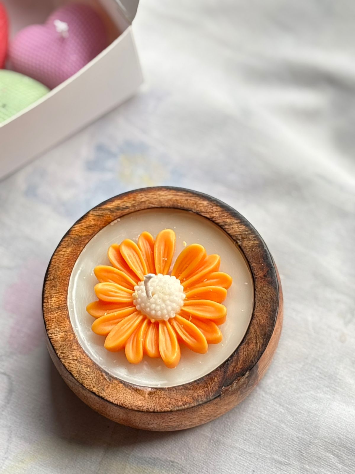 Sunbrew Daisy Candle