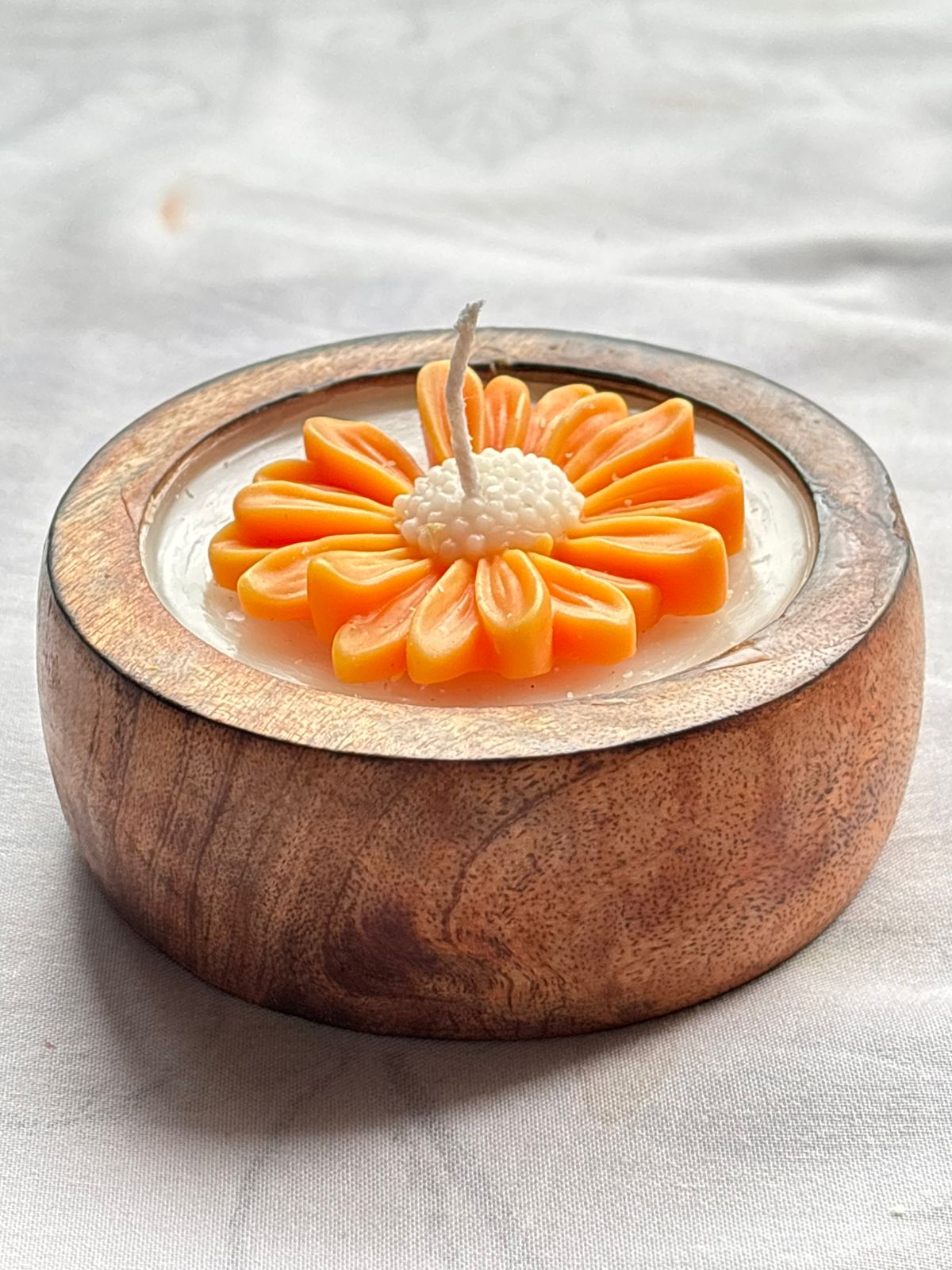 Sunbrew Daisy Candle