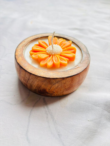 Sunbrew Daisy Candle