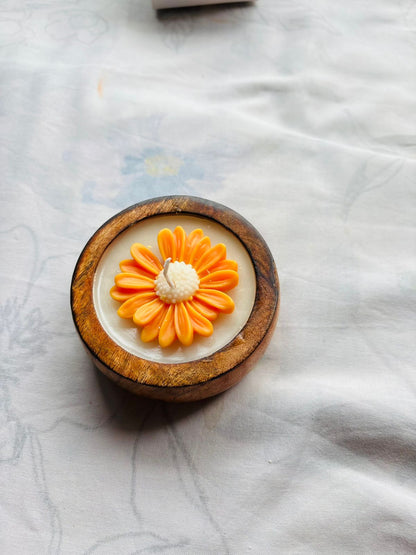 Sunbrew Daisy Candle
